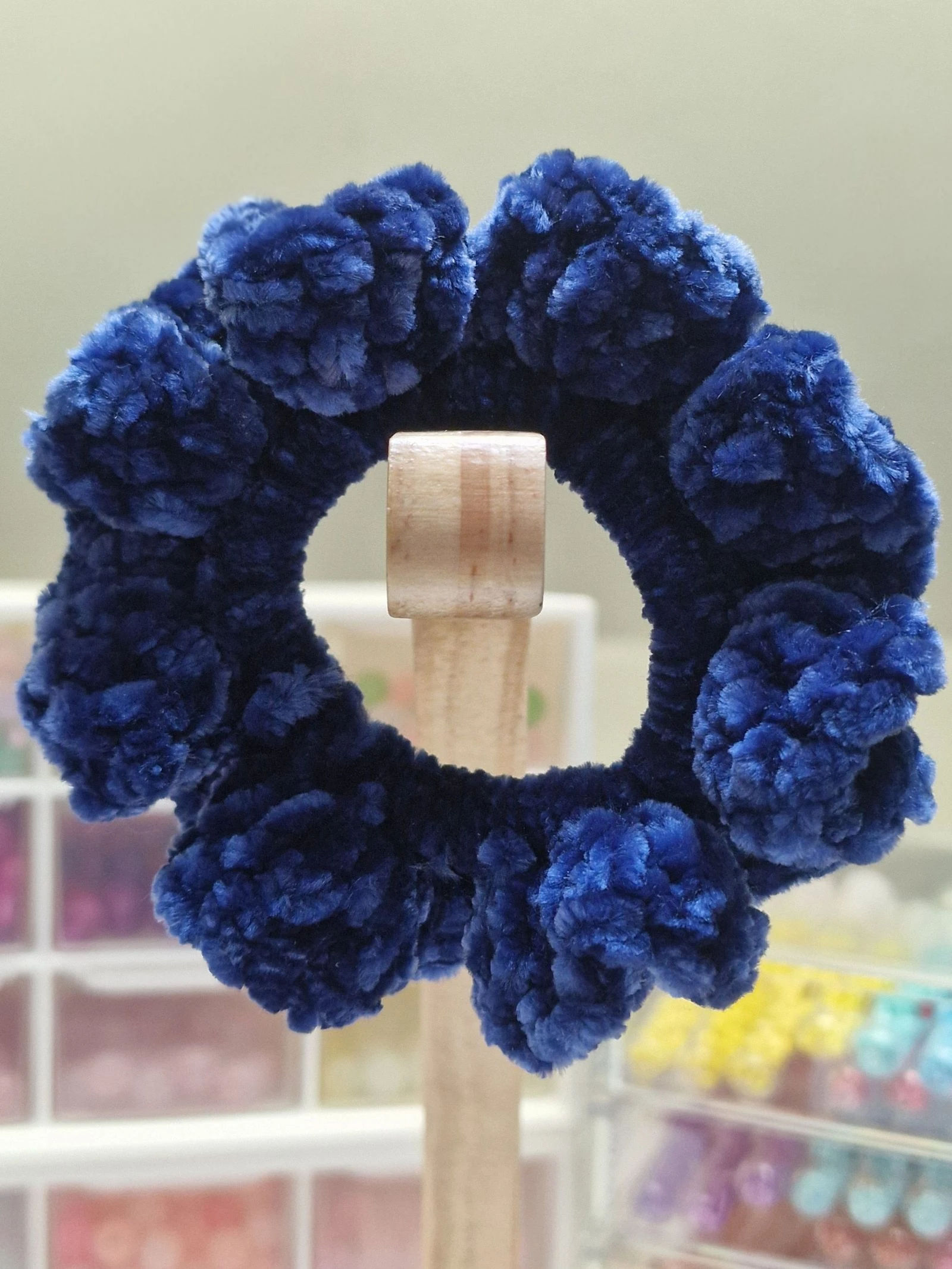 Blauw velvet scrunchie